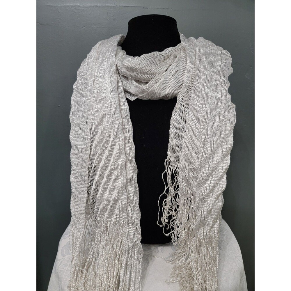 Lightweight Silver Scarf With Fringe